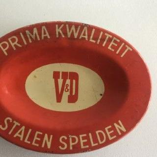 BLI6954 blik V&D stalen spelden